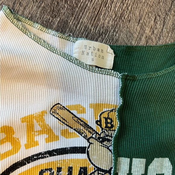 Cute baseball crop top - Picture 2 of 4